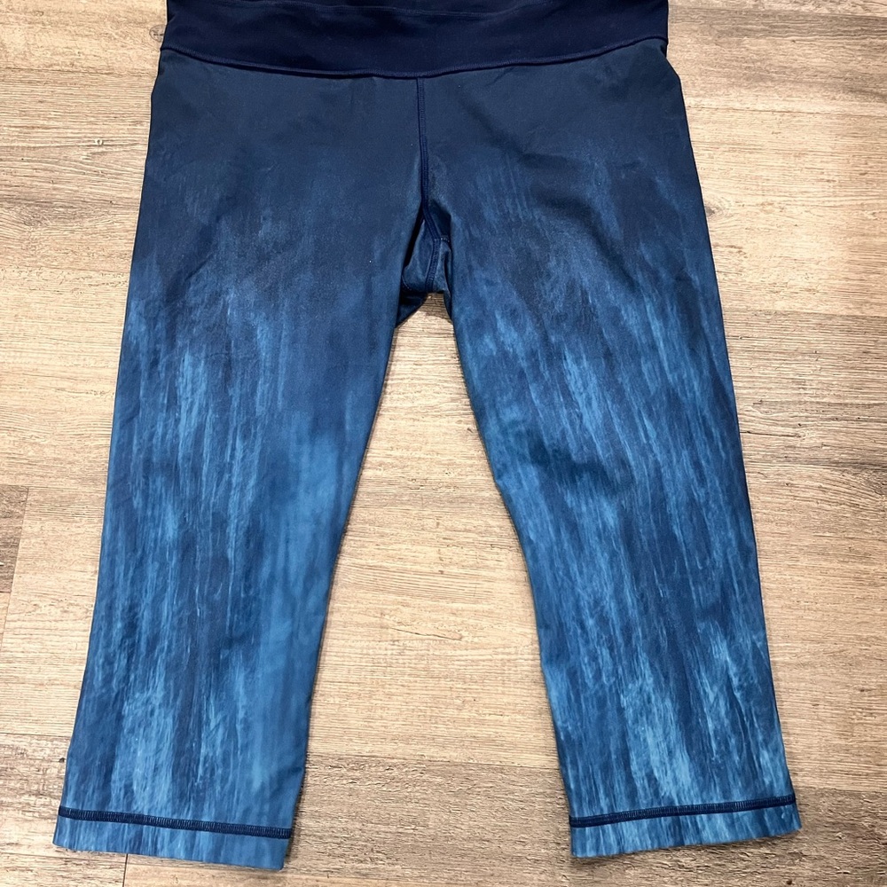 Under Armour Women’s Blue Capri Leggings